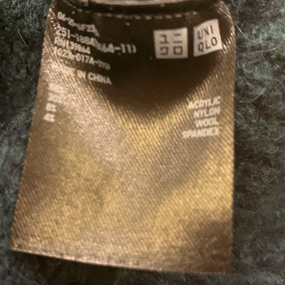 Uniqlo soft cozy funnel neck sweater deep green S - Picture 7 of 8